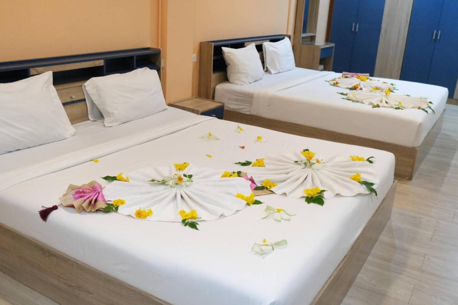Supachai Inn Ban ba Ngan Zewnętrze zdjęcie